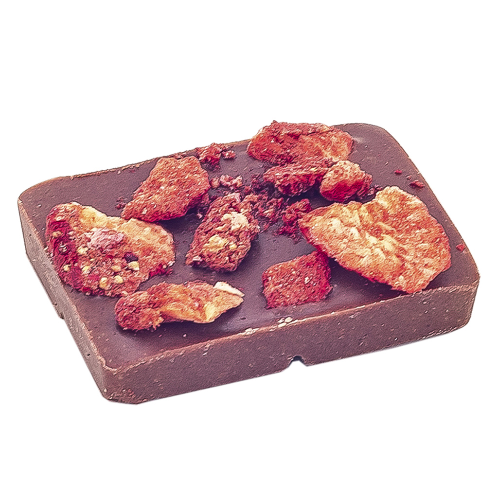 Strawberry Layered Cake Milk Chocolate